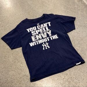 Yankees tshirt, worn but good condition. Size L, fits more like a medium.